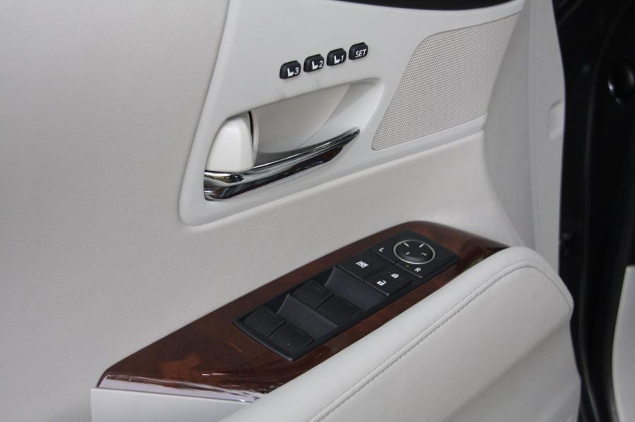  Lexus RX350 2010 года  (фото 9 из 51)